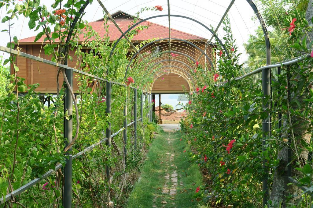 Vinis Farm - A Private Island Stay -Privacy Redefined !!! Mundrothuruth Екстер'єр фото